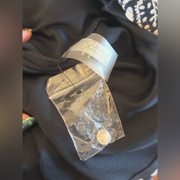 Tommy Hilfiger Women's Halter Neck Above the Knee Shift Dress Sz-16 - Picture 9 of 10